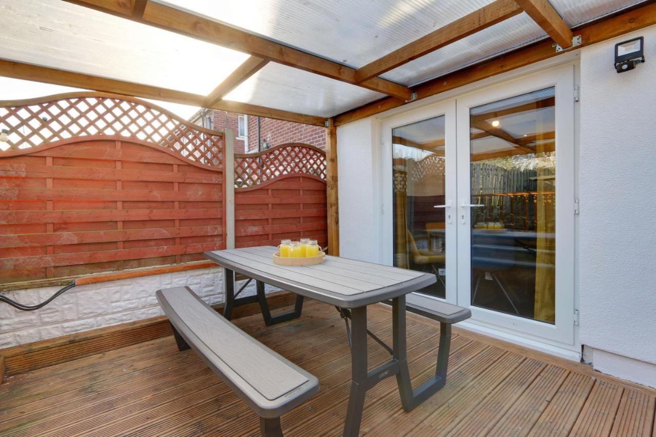 #Upmarket, Exceptional 4 Bed House, With Free Parking, Close To Amenities And Supermarkets Шефилд Экстерьер фото